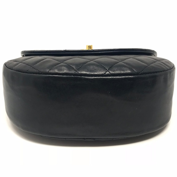 CHANEL Black Leather Half Moon Crossbody Bag - Picture 3 of 8